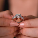 Gradiva Solitaire | Diamond Ring | 18K Gold