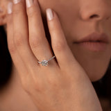 Gradiva Round-Cut Solitaire | Diamond Ring | 18K Gold