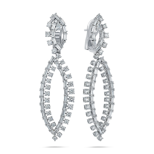 Gradiva Baguettes | Diamond Earrings | 18K Gold