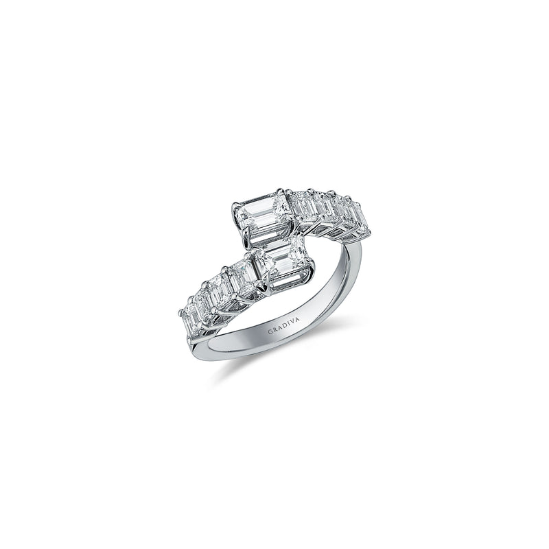 Gradiva Baguettes | Diamond Ring | 18K Gold